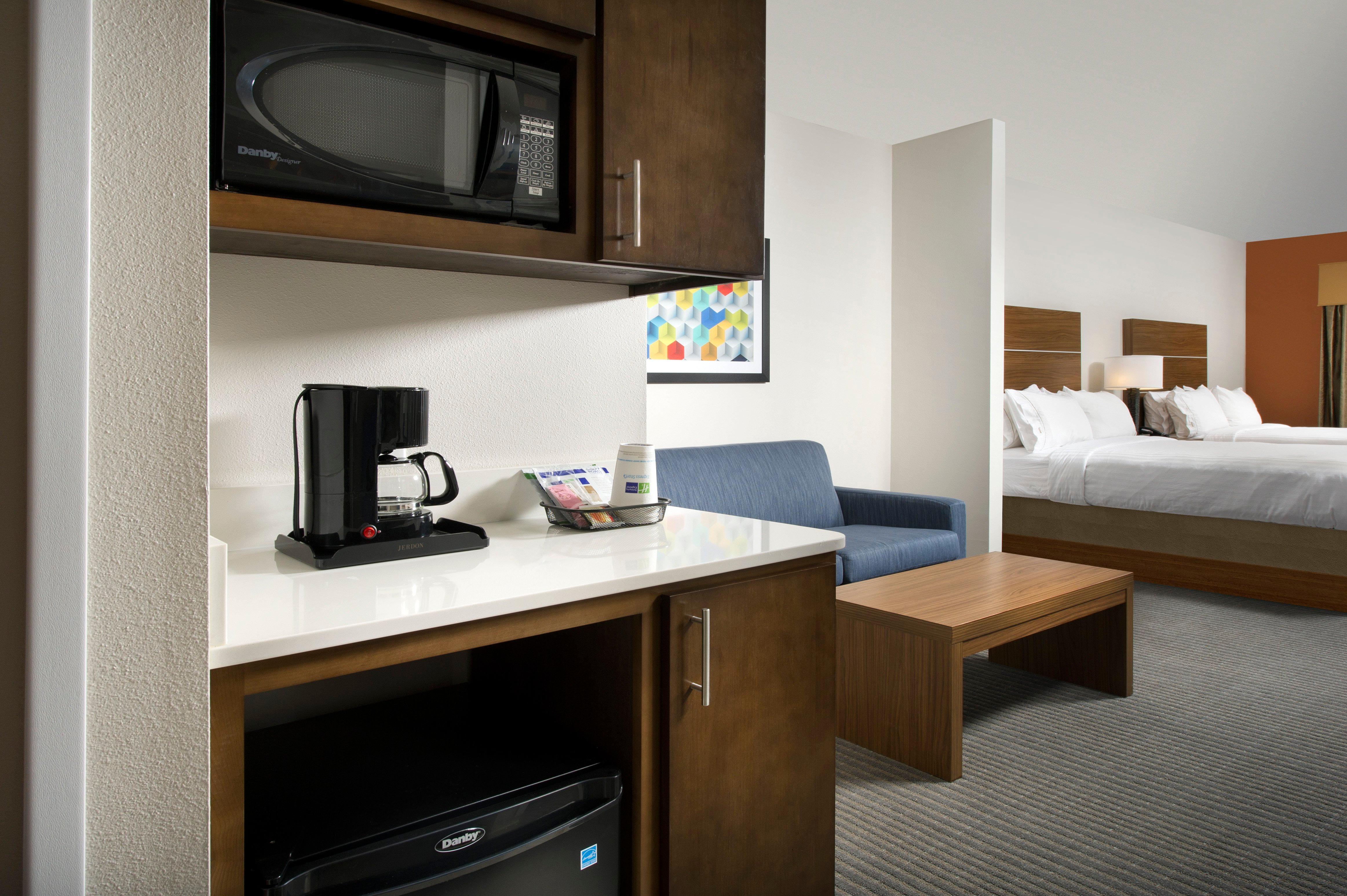 Holiday Inn Express & Suites Bay City By Ihg Экстерьер фото