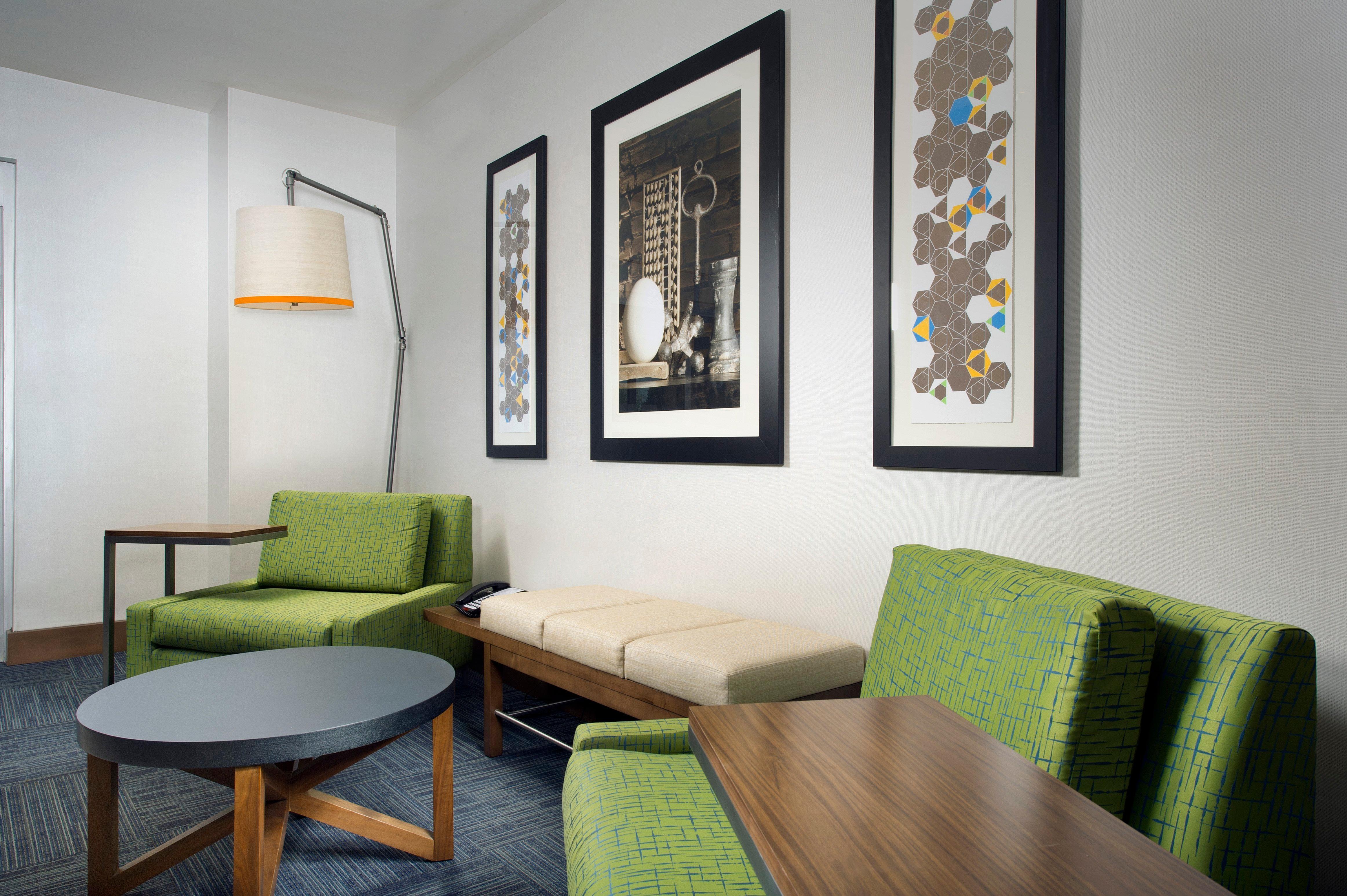 Holiday Inn Express & Suites Bay City By Ihg Экстерьер фото